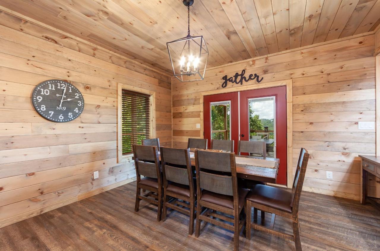 Thunder Mountain Lodge Cabin Севьервилл Экстерьер фото